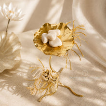 โหลดรูปภาพลงในเครื่องมือใช้ดูของ Gallery Baan Bua Gold - Thai Diffuser - Handmade Premium Gift - Stones