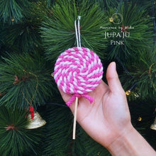 Load image into Gallery viewer, Christmas_Candies_pink_-_-_Christmas_decoration_made_in_Chiang_Rai_by_Akha_women_-_Thailand_-_Macrame_by_Nicha