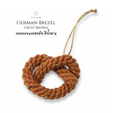 โหลดรูปภาพลงในเครื่องมือใช้ดูของ Gallery German Bretzeil Brown - Christmas ornaments Thailand - Macrame by Nicha - Zoom In