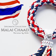 Load image into Gallery viewer, MALAI CHAAD - VIP MALAI - พวงมาลัยความบริสุทธิ์ - ของขวัญVIP - พวงมาลัยวันแม่ - พวงมาลัยทางการทูต zoom in
