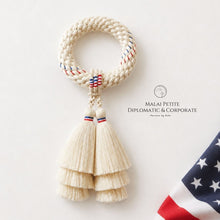 Load image into Gallery viewer, Malai Diplomatic and Corporate - Premium Gift - Made in Thailand - USA - Full body