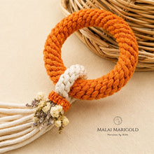 Load image into Gallery viewer, Malai Marigold - พวงมาลัยดอกดาวเรือง - Wisdom and Inner Peace - Head - Macrame by Nicha