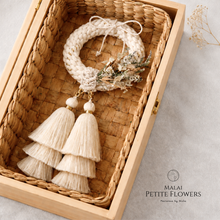 Load image into Gallery viewer, Malai Petite Flowers - Open Box - New Year Gifts - Macrame by Nicha