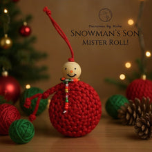 โหลดรูปภาพลงในเครื่องมือใช้ดูของ Gallery Mister Roll snowman's son - A Christmas Ornaments