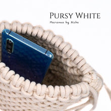 Load image into Gallery viewer, PURSY LADY - MACRAME BAG - กระเป๋ามาคราเม่สีขาว - กระเป๋าทำมือ - Macrame by Nicha Thailand - Interior
