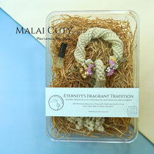 โหลดรูปภาพลงในเครื่องมือใช้ดูของ Gallery Macrame by Nicha - Phuang Malai Thailand - MALAI CUTY – พวงมาลัยคิวตี้  - พวงมาลัยวันแม่ - ของขวัญ6
