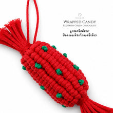 โหลดรูปภาพลงในเครื่องมือใช้ดูของ Gallery Wrapped Candy Red and Green chocolate - Christmas ornaments Thailand - Macrame by Nicha - Zoom In