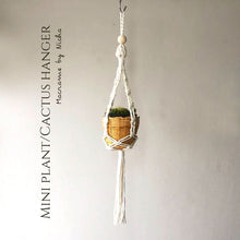 Load image into Gallery viewer, MINI PLANT/CACTUS HANGER - SET 3 PIECES