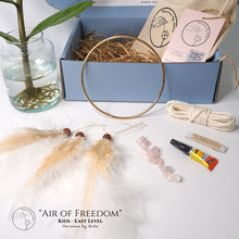 Load image into Gallery viewer, DIY KIT "Air of Freedom" + WORKSHOP - Kids - Dreamcatcher