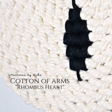 Load image into Gallery viewer, RHOMBUS HEART - WALL-DECOR
