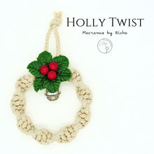 Load image into Gallery viewer, พวงหรีดคริสต์มาส เงิน - Holly Twist - Christmas Wreath Golden - ของตกแต่งคริสต์มาส - Christmas Ornaments - Macrame by Nicha

