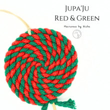 Load image into Gallery viewer, JUPA&#39;JU Red &amp; Green - ลูกอมจูปาจุ๊ปส์คริสต์มาส - ของตกแต่งคริสต์มาส - Macrame by Nicha Christmas Ornaments made in Thailand - Zoom
