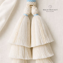 Load image into Gallery viewer, Malai Delicacy - Flower Garland  Macrame by Nicha- Tail
