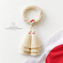 Load image into Gallery viewer, Malai Diplomatic and Corporate - Premium Gift - Made in Thailand - Japan - Full body
