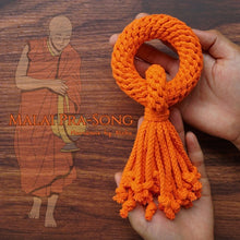 Load image into Gallery viewer, MALAI PRA-SONG - Phuang Malai for Monks - To make merit
