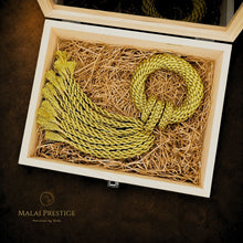 Load image into Gallery viewer, Malai Prestige Gold - Premium Gift - Made in Thailand - Macrame by Nicha - Box
