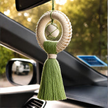 โหลดรูปภาพลงในเครื่องมือใช้ดูของ Gallery Malai Glin Rak - Green Growth - New Year Gift - Macrame by Nicha - A Thai Diffuser
