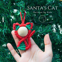 Load image into Gallery viewer, On tree - SANTA&#39;S CAT - แมววันคริสต์มาส - ของตกแต่งคริสต์มาส - Christmas Ornaments Thailand - Macrame by Nicha - Online shop
