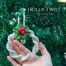 Load image into Gallery viewer, On tree - พวงหรีดคริสต์มาส เงิน - Holly Twist - Christmas Wreath Golden - ของตกแต่งคริสต์มาส - Christmas Ornaments - Macrame by Nicha
