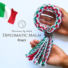 Load image into Gallery viewer, Phuang Malai Premium - Diplomatic Malai - Malai Italy - พวงมาลัยทางการทูต - พวงมาลัยอิตาลี - Macrame by Nicha hands
