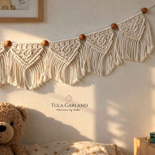 โหลดรูปภาพลงในเครื่องมือใช้ดูของ Gallery Tula Garland - ของขวัญเด็กแรกเกิด - The bedroom

