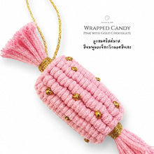 โหลดรูปภาพลงในเครื่องมือใช้ดูของ Gallery Wrapped Candy Pink and Gold chocolate - Christmas ornaments Thailand - Macrame by Nicha - Zoom In
