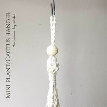 Load image into Gallery viewer, MINI PLANT/CACTUS HANGER - SET 3 PIECES
