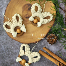 โหลดรูปภาพลงในเครื่องมือใช้ดูของ Gallery WHOLESALE ONLY - THE LITTLE MOUSE - เจ้าหนูตัวน้อย - ของตกแต่งคริสต์มาส - MOQ 50 PIECES
