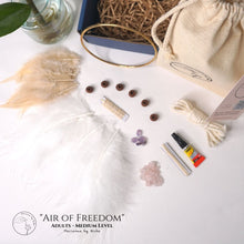Load image into Gallery viewer, DIY KIT &quot;Air of Freedom&quot; + WORKSHOP - Adults - Dreamcatcher
