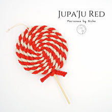 Load image into Gallery viewer, Jupa&#39;ju - อมยิ้มคริสต์มาส - Christmas Candy - ของตกแต่งคริสต์มาส - Macrame by Nicha - Christmas decoration RED
